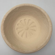 Load image into Gallery viewer, Recycled Wood Pulp Bread Mould / Brotform / Banneton
